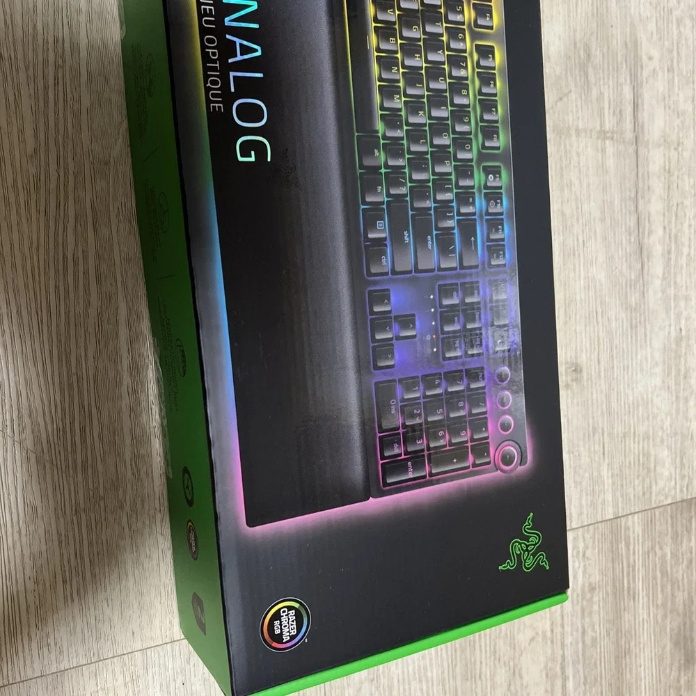 Razer Huntsman V2 Analog Gaming Keyboard‎ Optical Switches Black
